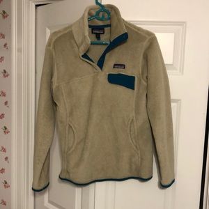 Women’s Patagonia Fuzzy Sweatshirt Size M